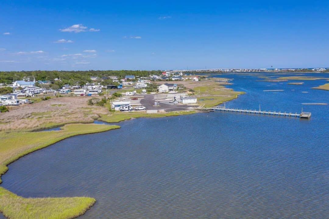 Surf City Serene Waterfront Vacation Home Exterior photo